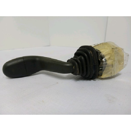 LLAVE DE LIMPIA SKODA FELICIA